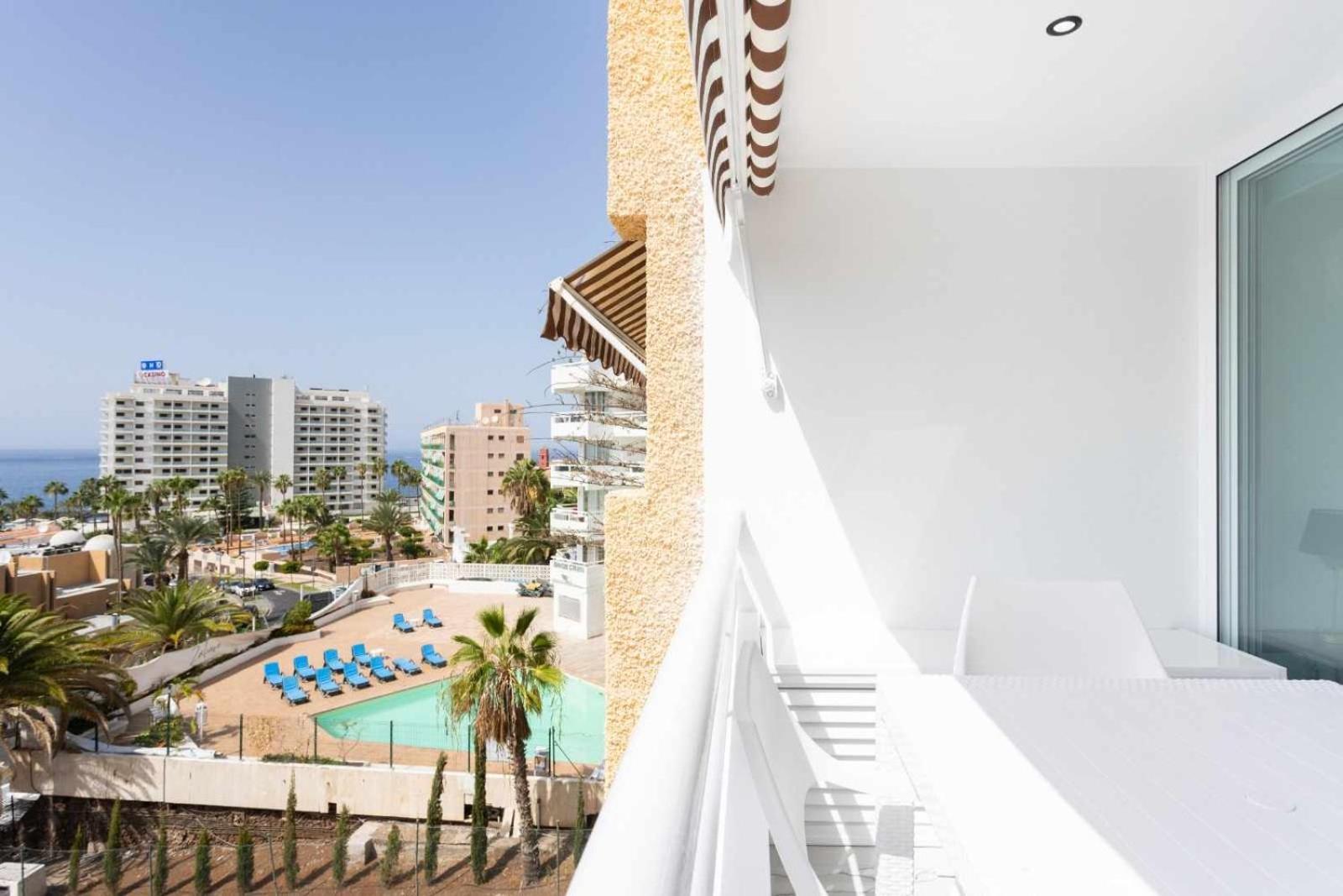 Lujo Borinquen 403 Vista Al Mar Apartment Playa Feñabe Екстериор снимка