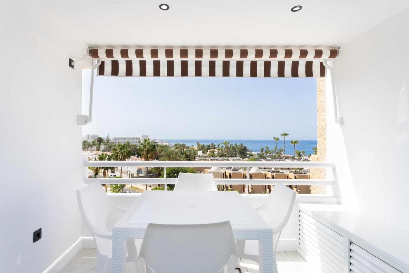 Lujo Borinquen 403 Vista Al Mar Apartment Playa Feñabe Екстериор снимка